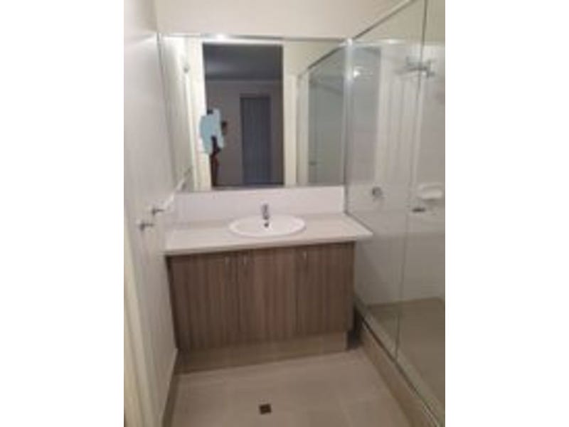 Fabulous home in peaceful location 5