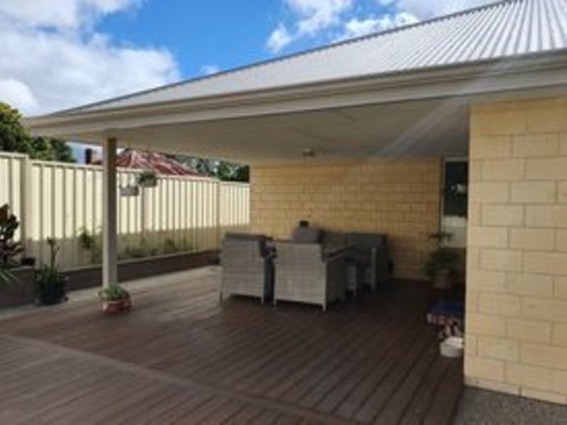 Fabulous home in peaceful location 6