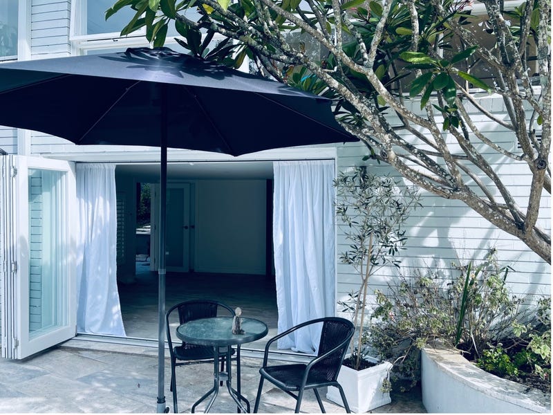 Private studio with stunning vista 4