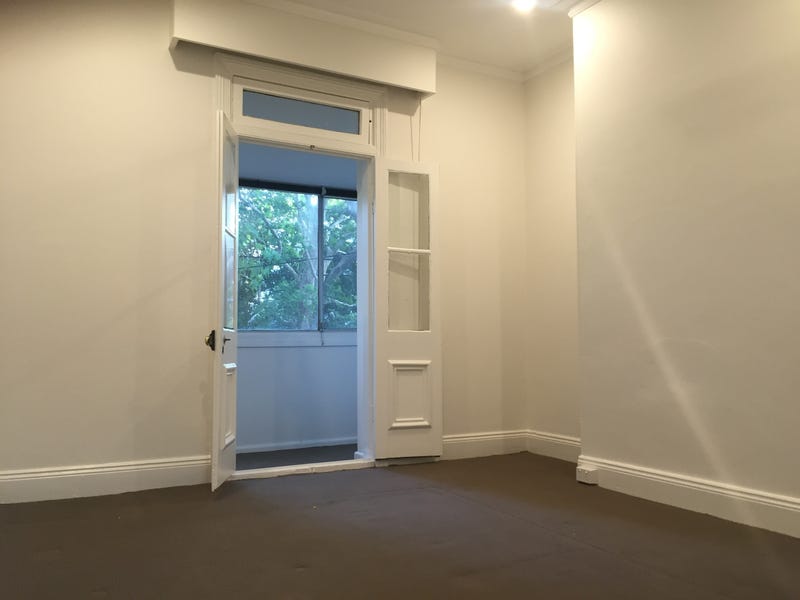 Stunning 2 bedroom terrace directly 3