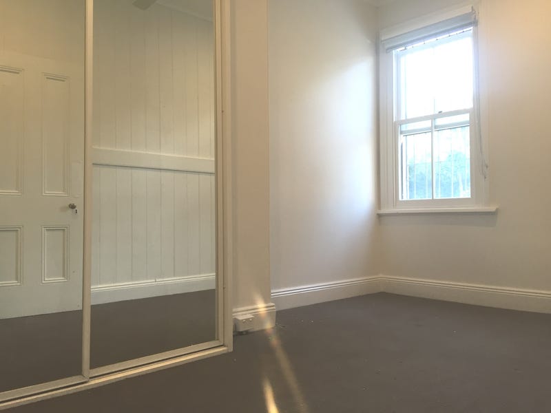 Stunning 2 bedroom terrace directly 4