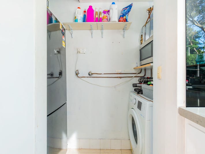 PET FRIENDLY – Location, Location 3
