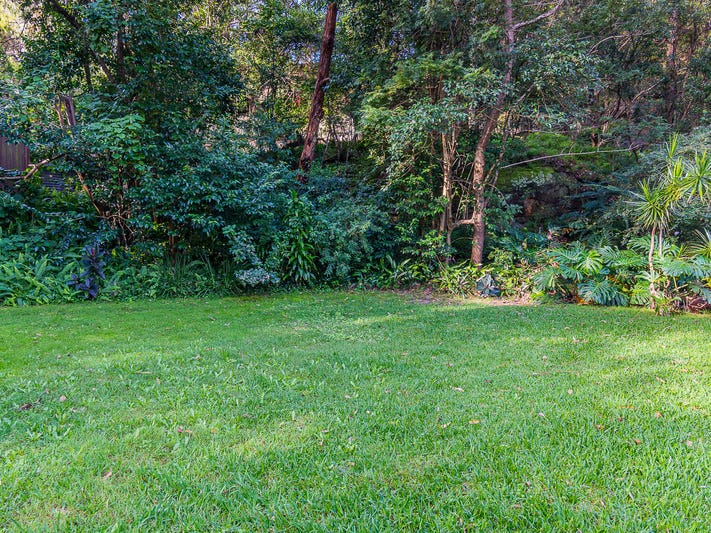 PET FRIENDLY – Location, Location 12