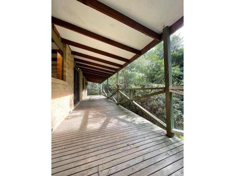 Country home amongst the trees 6
