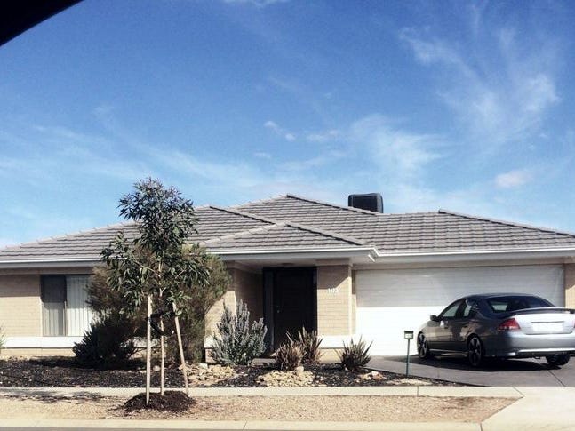 Luxurious 4 Bedroom Large Family Home – 27 squares