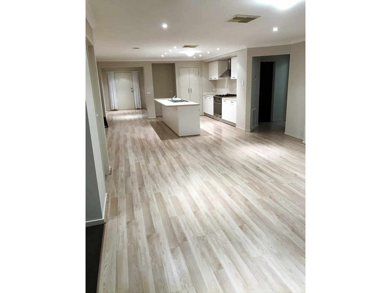 Luxurious 4 Bedroom Large Family 25