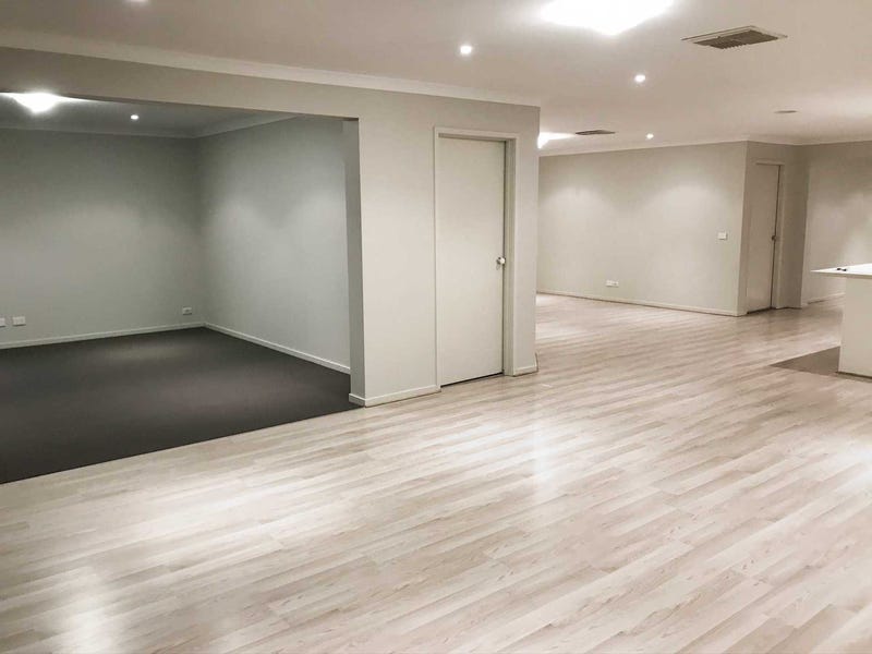 Luxurious 4 Bedroom Large Family 31