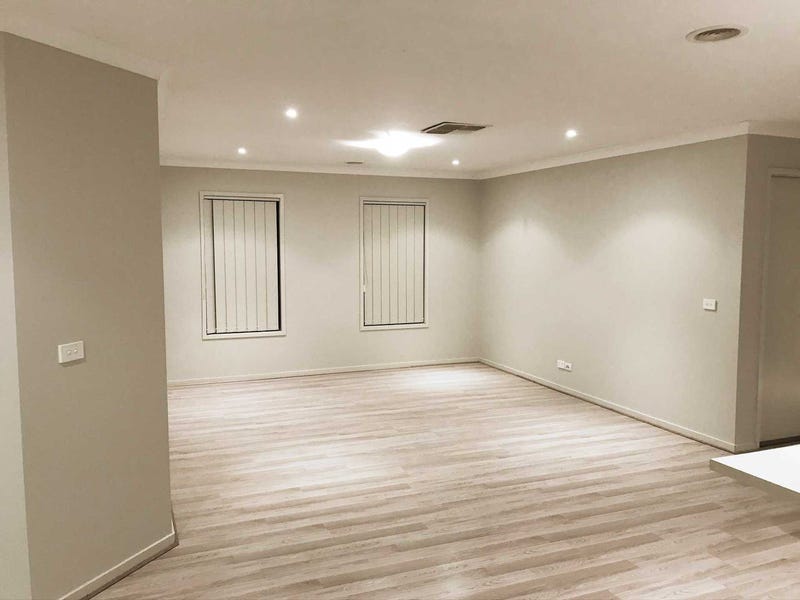 Luxurious 4 Bedroom Large Family 35