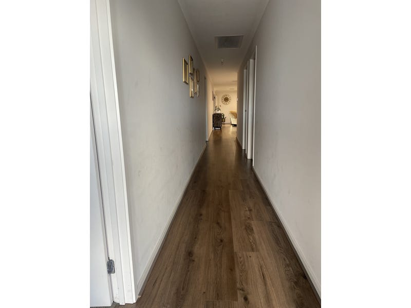 Ideal Park frontage location, overlooking 16