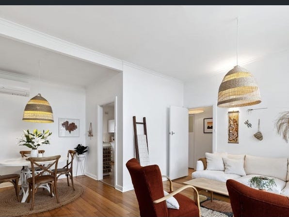 Lovely 2 bedroom unit in 2
