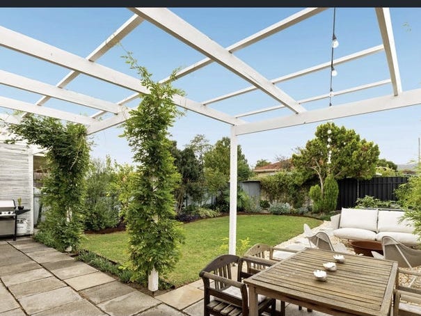 Lovely 2 bedroom unit in 6