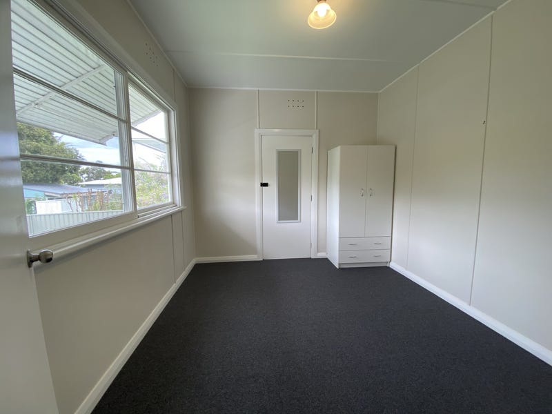 Neat and tidy older home 6