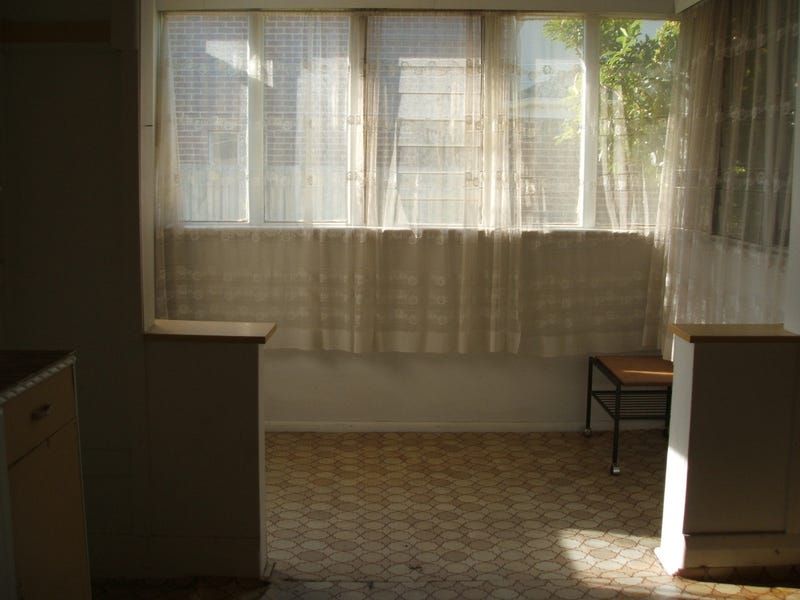 Spacious inner-city living 5