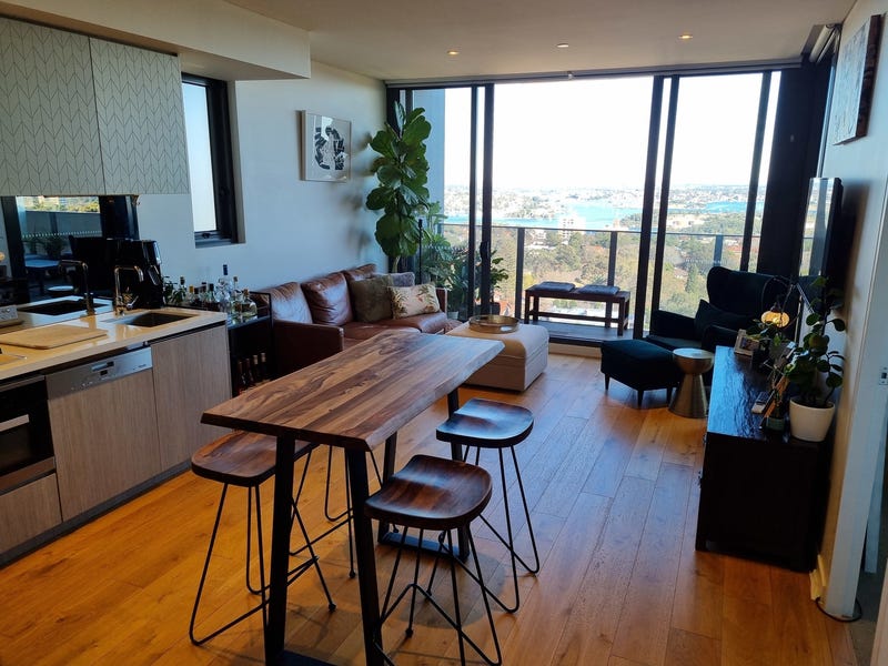 SIMPLY THE BEST! Luxury Living 3