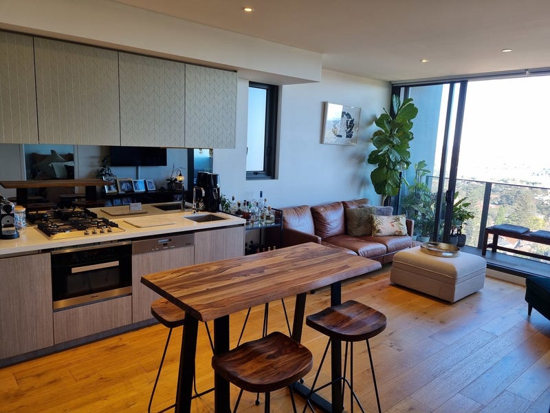 SIMPLY THE BEST! Luxury Living 8