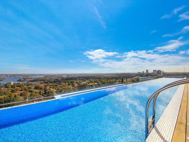 SIMPLY THE BEST! Luxury Living 11