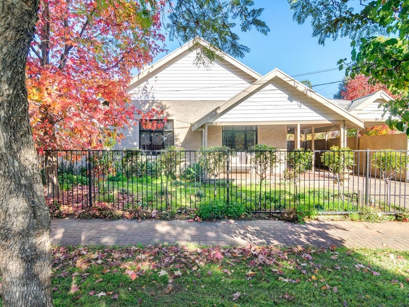 This 3 Bedroom character home 2