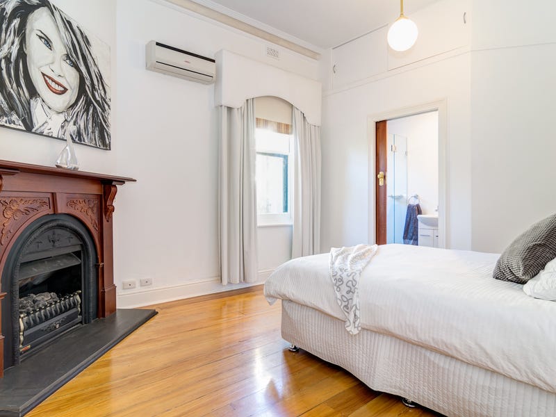 This 3 Bedroom character home 13