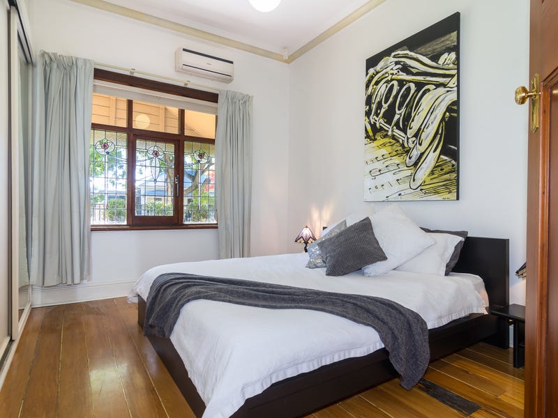 This 3 Bedroom character home 15