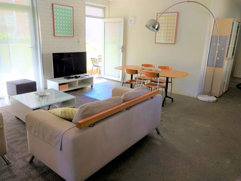 For Rent Unit 1, 2 Siska Lane, North Fremantle (also addressed as 74 Stirling Highway, North Fremantle) next to the Rose Medical Centre.