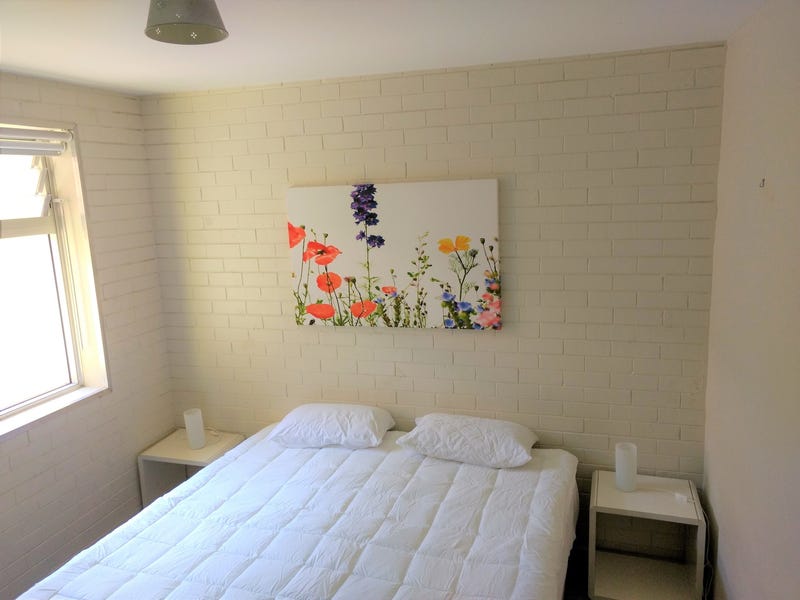 For Rent Unit 1, 2 5