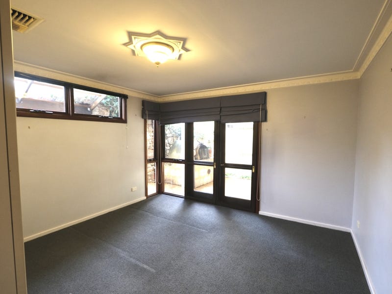 Lovely Family home 14