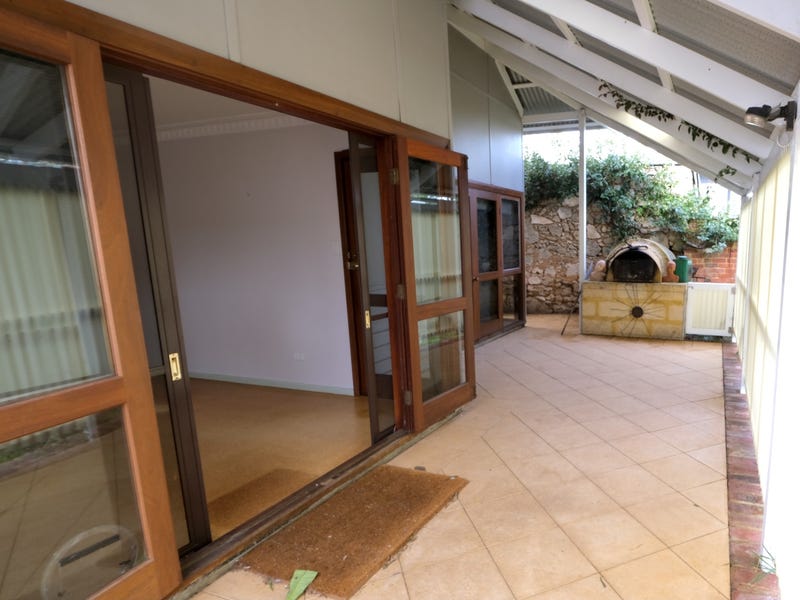 Lovely Family home 19