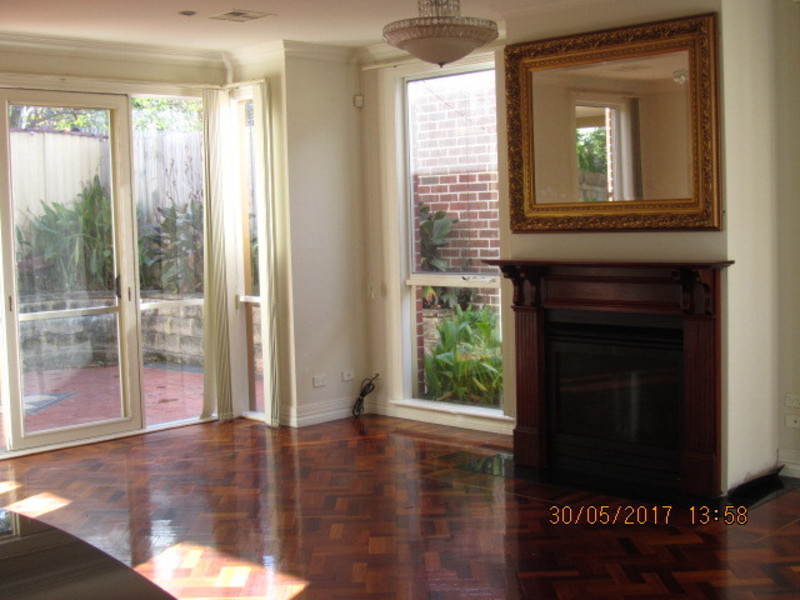 4BR Airconditioned Double story House 9