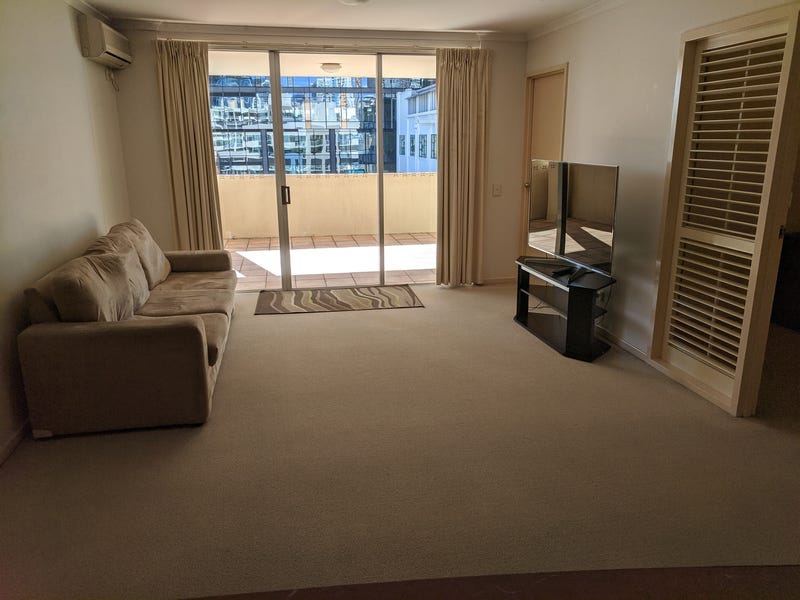Two bedroom apartment in great location