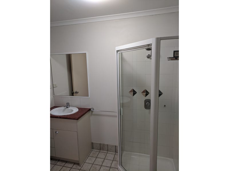 Two bedroom apartment in great 3