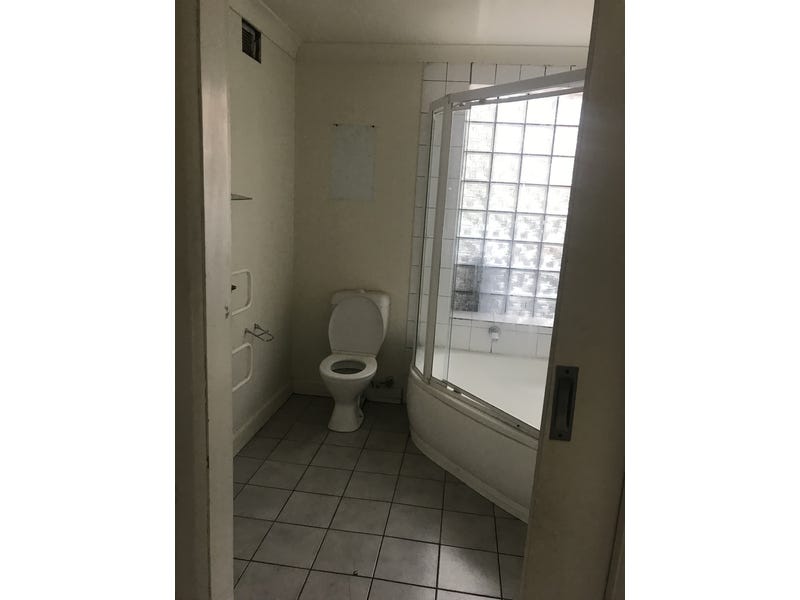 5BR solid Brick House in 4