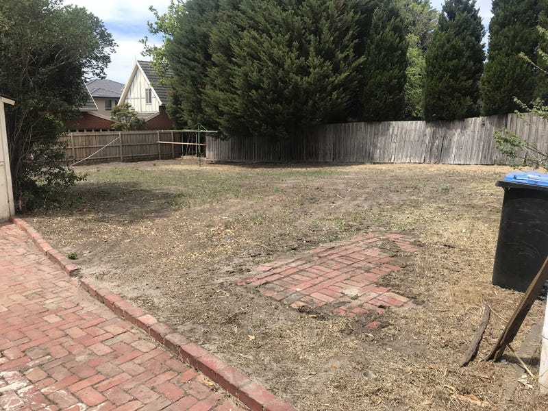 5BR solid Brick House in 7