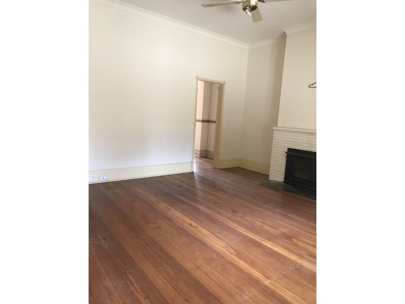 5BR solid Brick House in 15