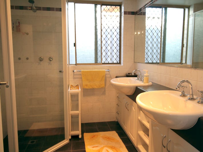 LEASED – Large Family or 7