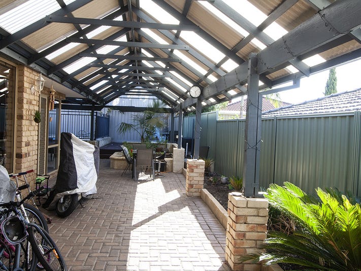 LEASED – Large Family or 21