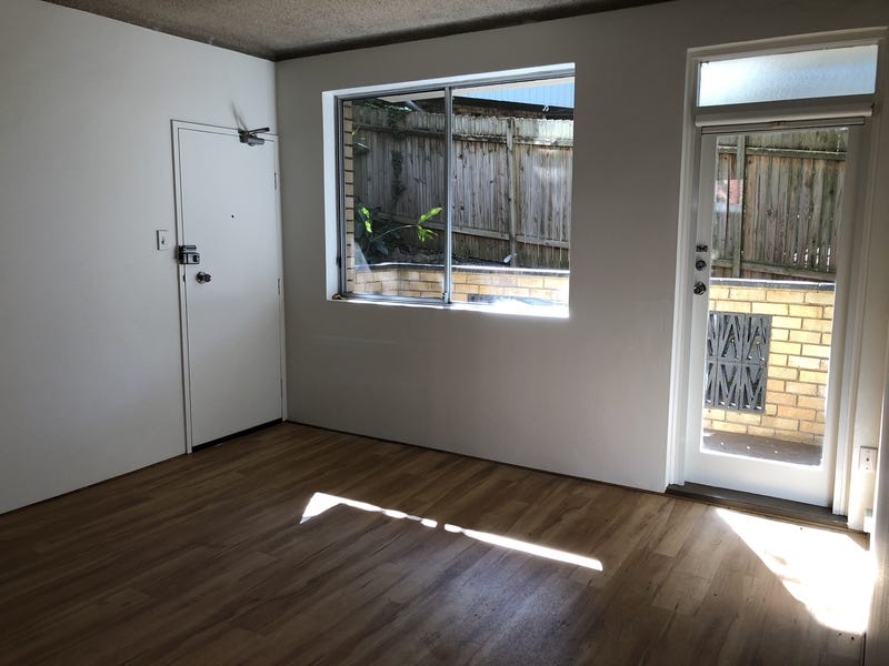 Sunny 2 bedder in  tranquil Greenwich