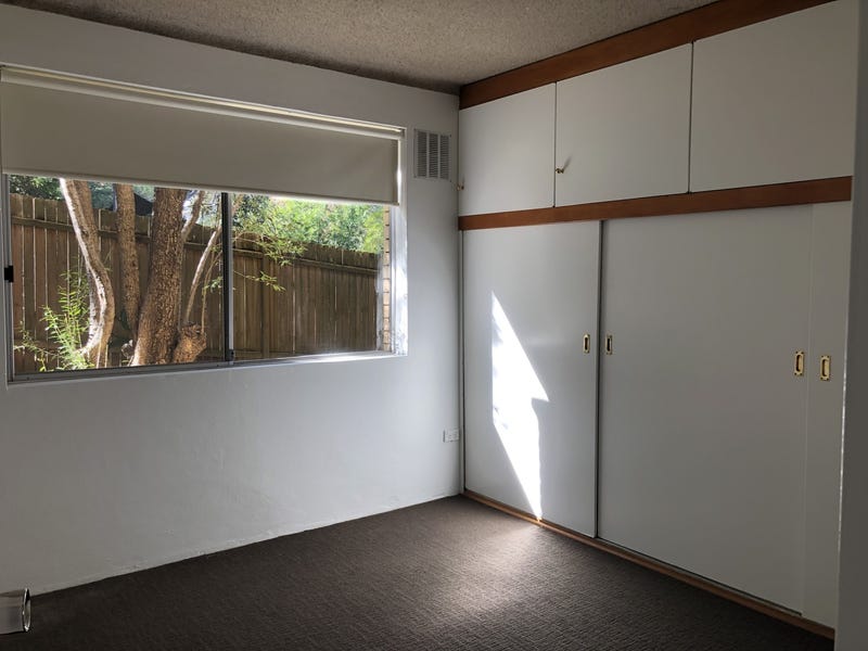 Sunny 2 bedder in  4