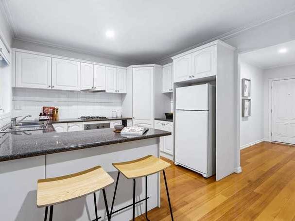 High Quality 3 Bedrooms Single 5