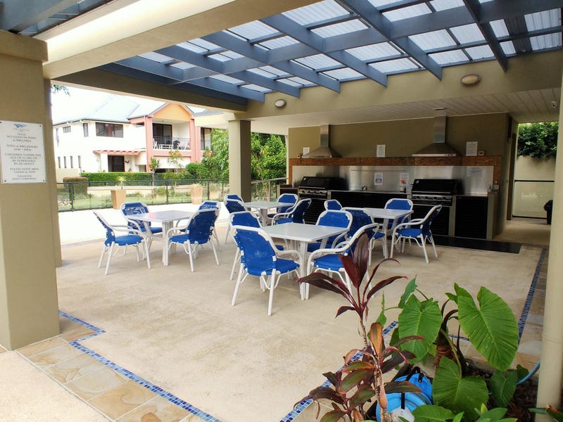 3 BEDROOM TOWNHOUSE IN THE 10