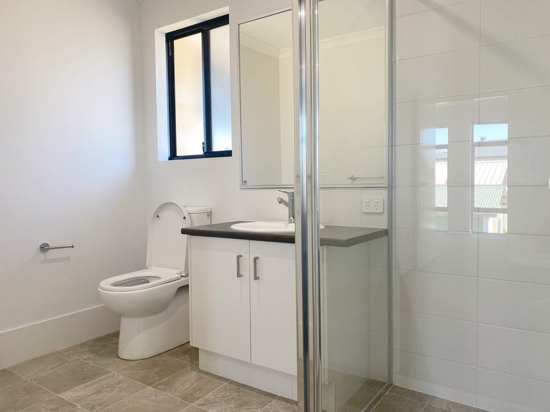 Brand new modern home 9