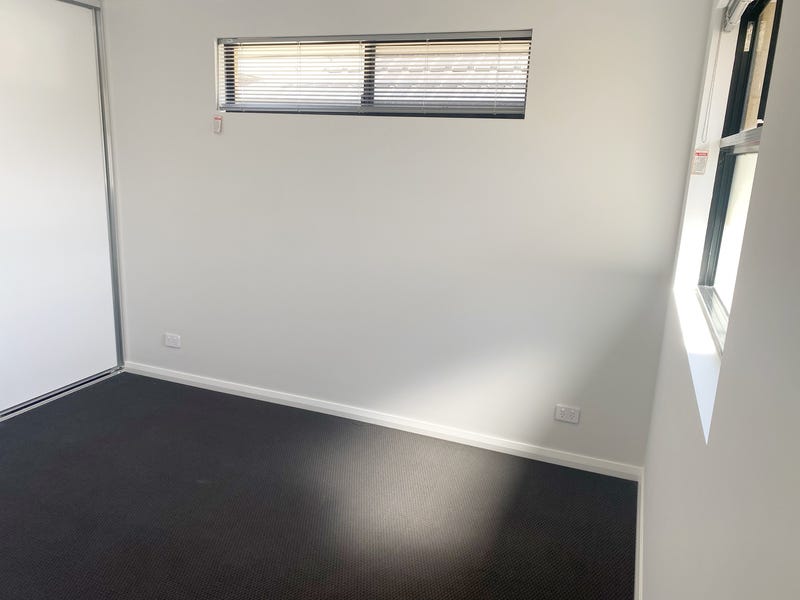 Brand new modern home 17
