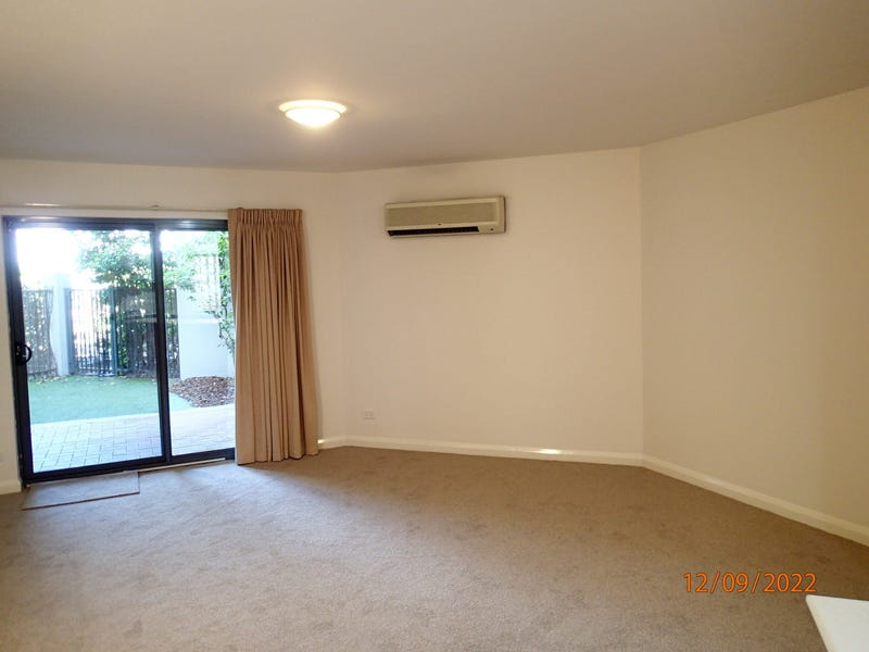 GROUND FLOOR APARTMENT IN GREAT 2