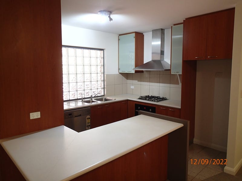 GROUND FLOOR APARTMENT IN GREAT 4