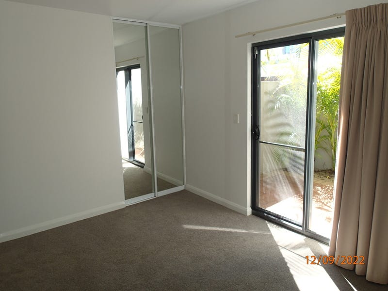 GROUND FLOOR APARTMENT IN GREAT 15