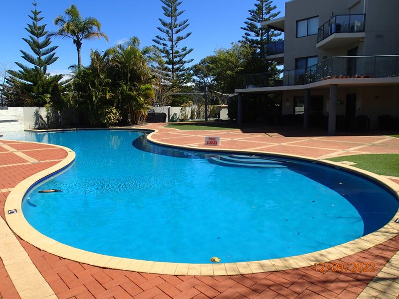 GROUND FLOOR APARTMENT IN GREAT 16