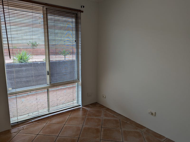 House in Prime Location and 7