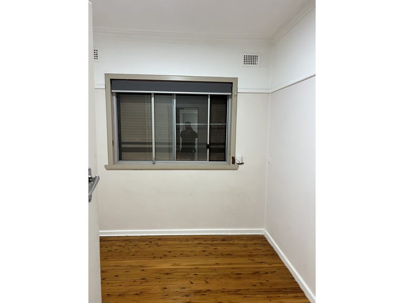 Newly Renovated House Close to 5