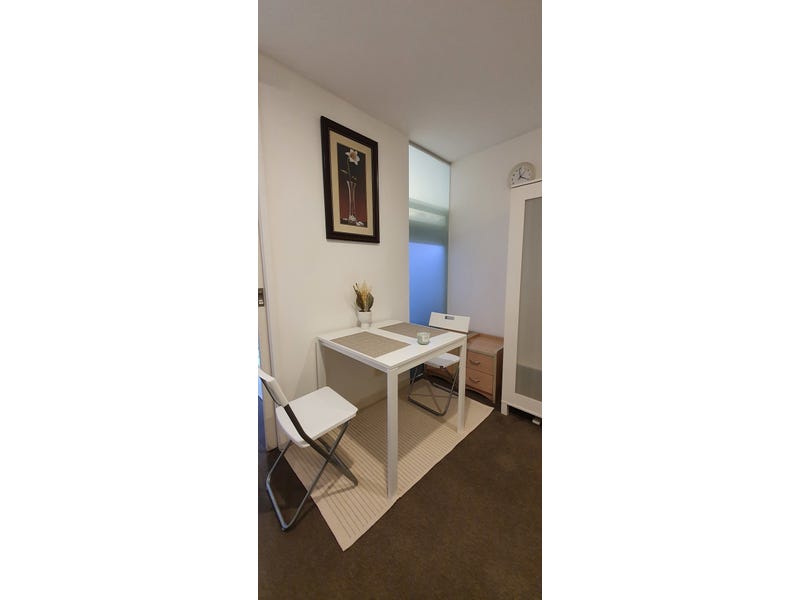 Furnished Unit – Walking distance 3