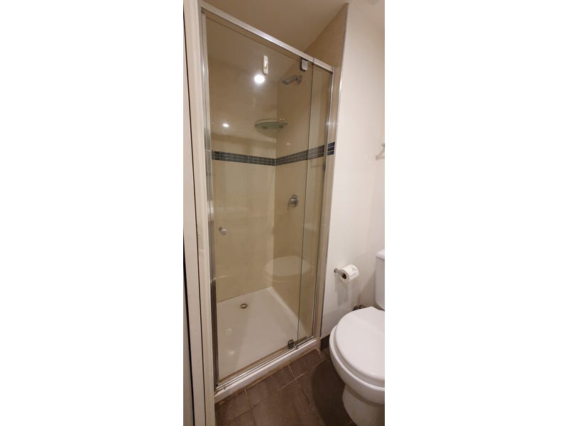 Furnished Unit – Walking distance 7
