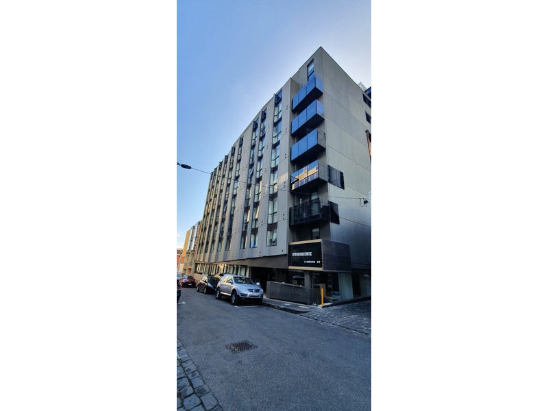 Furnished Unit – Walking distance 8